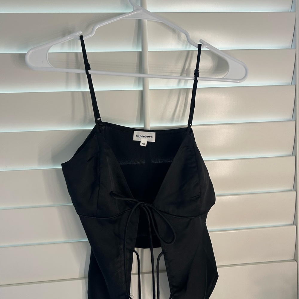 Superdown Black Tie Front Asymmetrical Camisole